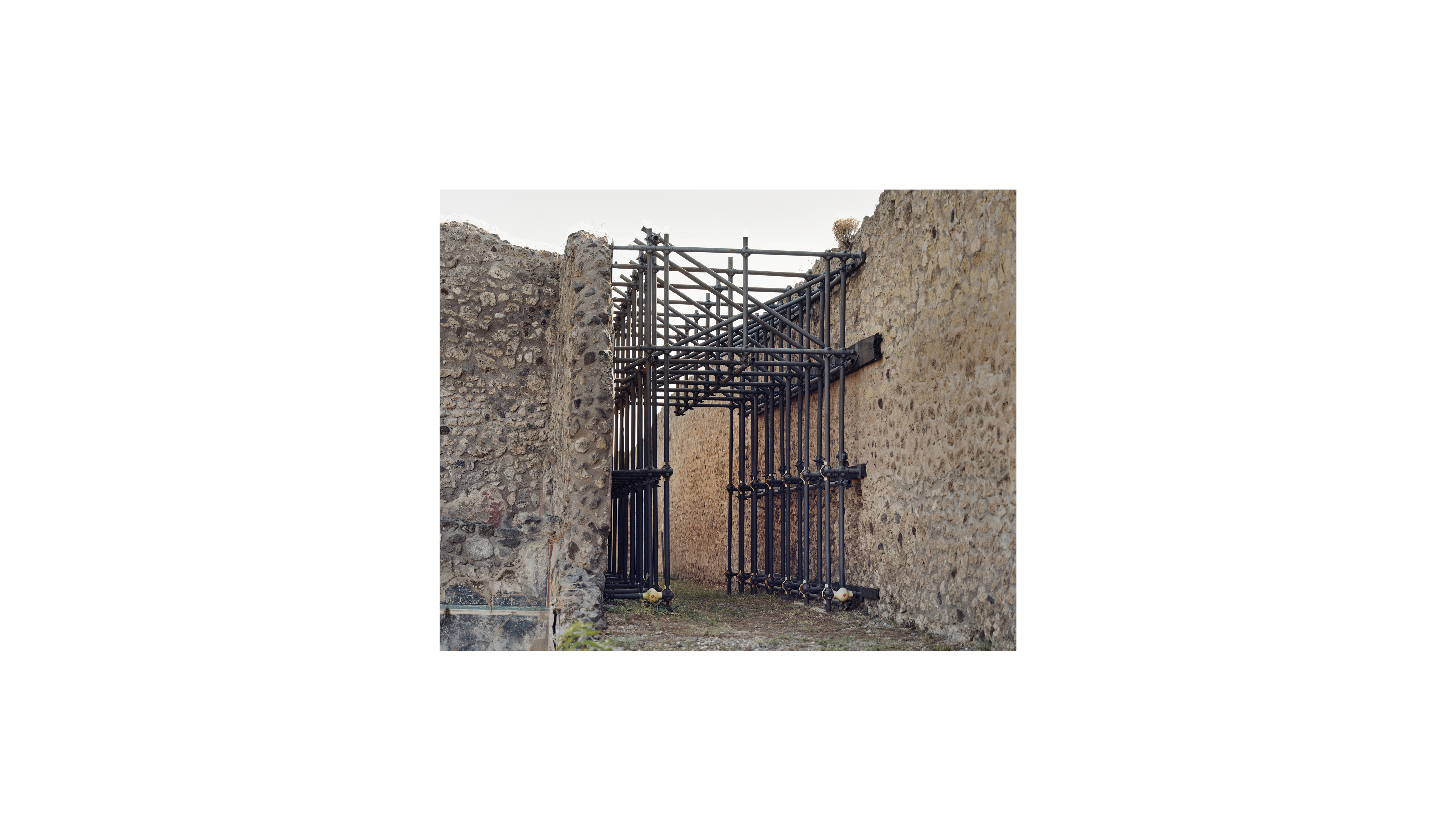 Epoch 4 copy 2 - © Epoch Review