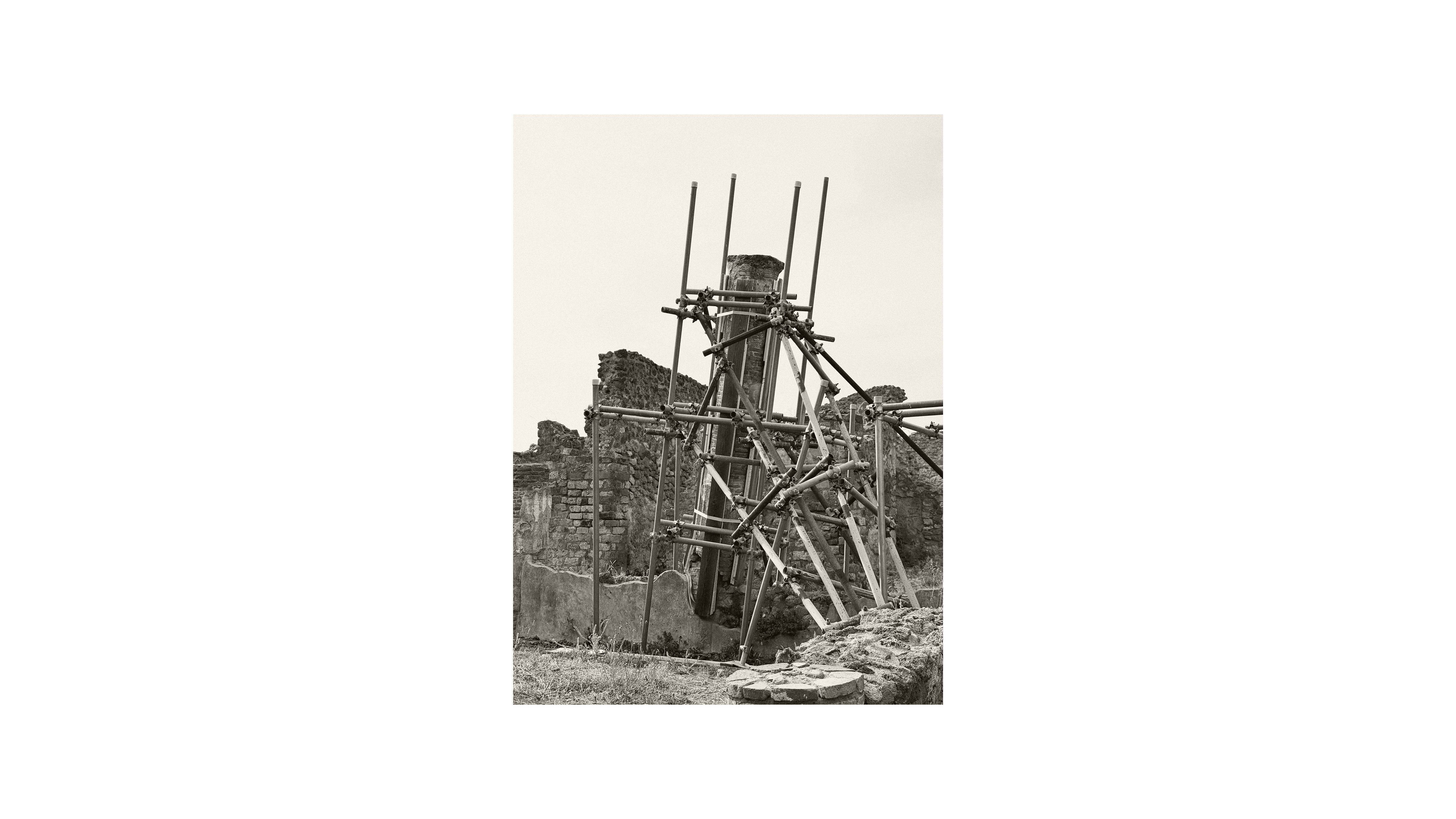 Epoch 4 copy 2 - © Epoch Review